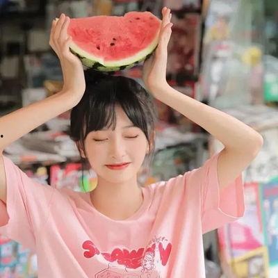 唯美吃瓜女孩 头像,捕捉瓜界时尚新潮流