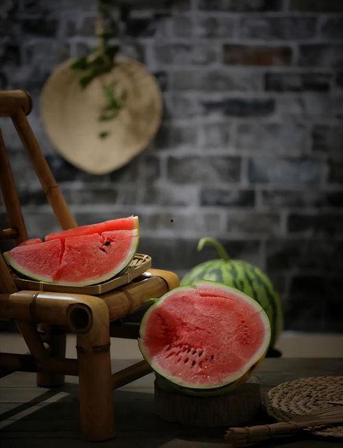 带你吃瓜拼接诗句大全,品味生活百态——拼接诗句大全赏析