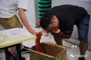 吃瓜群众前来报道,揭秘娱乐圈幕后故事